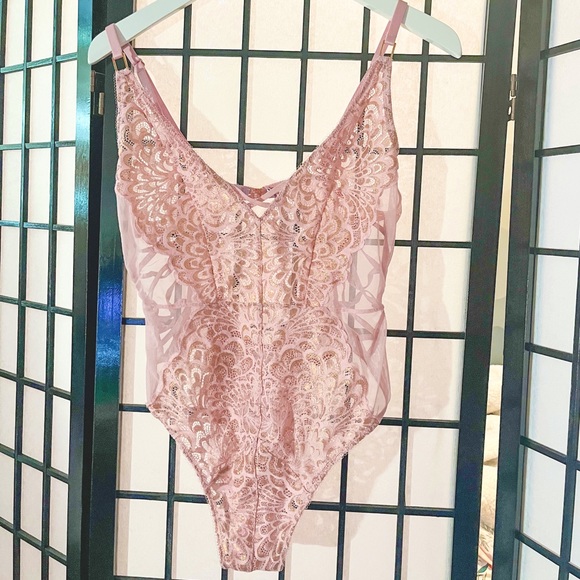 SAVAGE X FENTY 🌸 Lace one-piece Teddy 🌸 - Picture 1 of 2